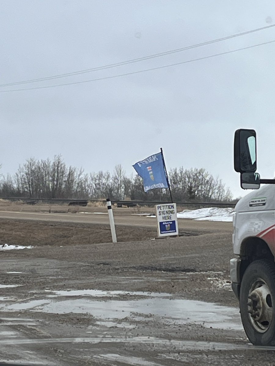 🇨🇦🇨🇦🇨🇦🍺🏒⛳️👩‍👧‍👦♓️🇺🇦 tweet media