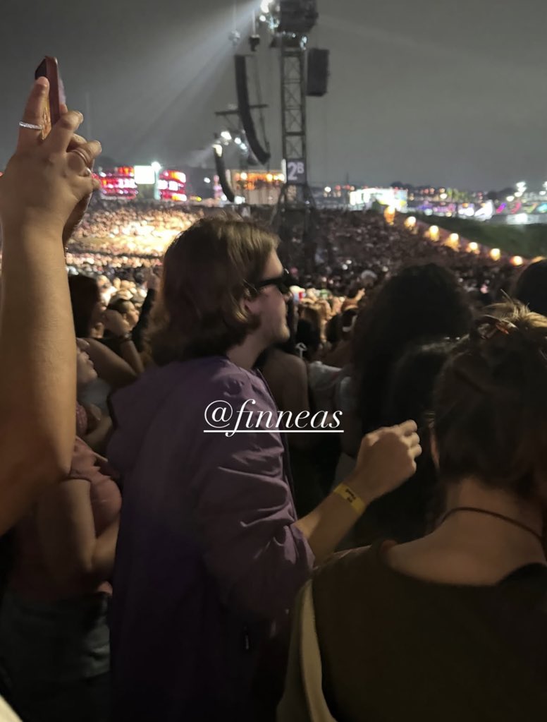 Info Billie Brasil tweet media