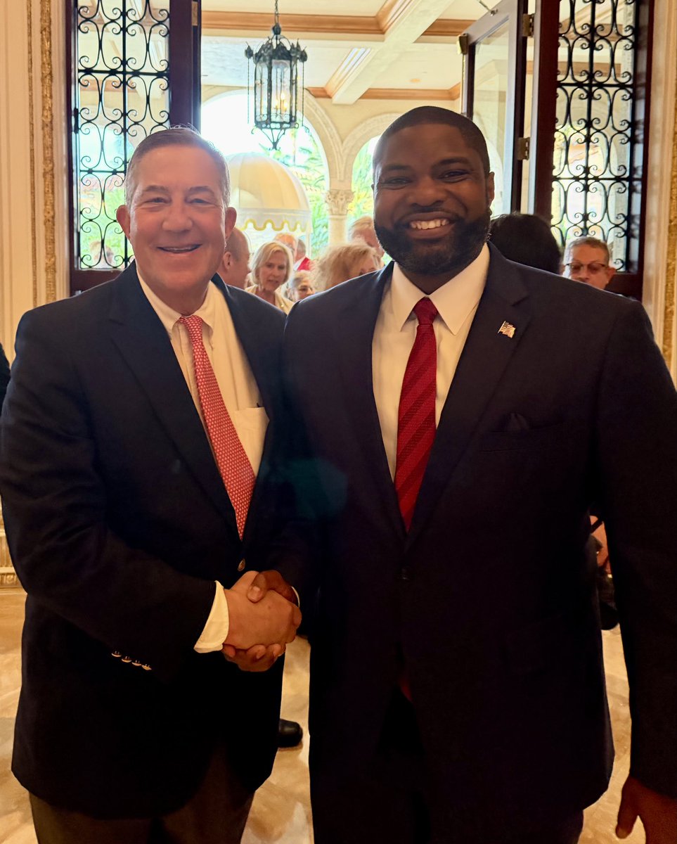 Eddie on Watch tweet media