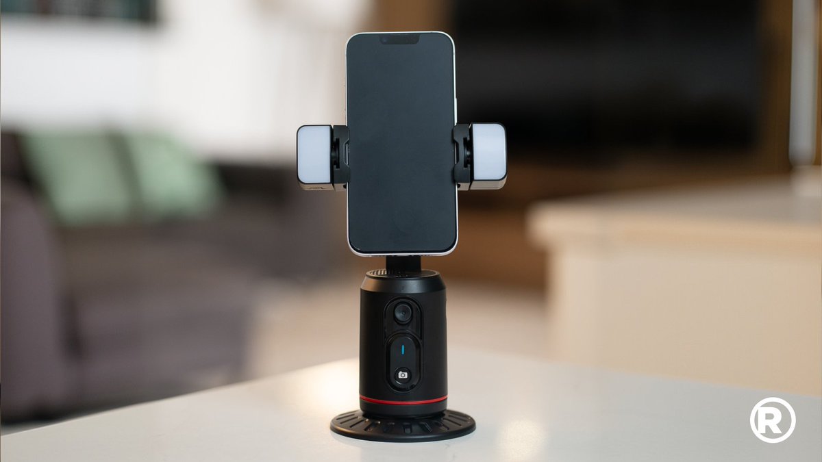 RadioShack tweet media