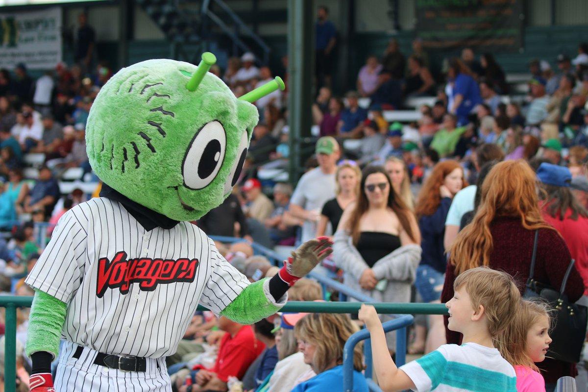 jdugansports's tweet photo. The Great Falls Voyagers announced some exciting news for baseball fans around Montana because kids 12 and under will now get free tickets to all home games.  As a lifelong baseball fan I have to say this is one of the cooler ideas I've seen to help grow the sport. @GoGFVoyagers https://t.co/MiRDYySn31