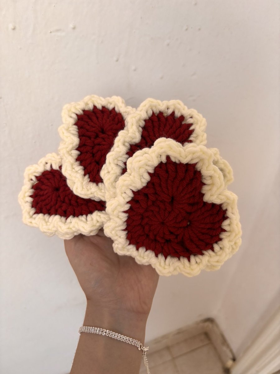 فاطمة tweet media