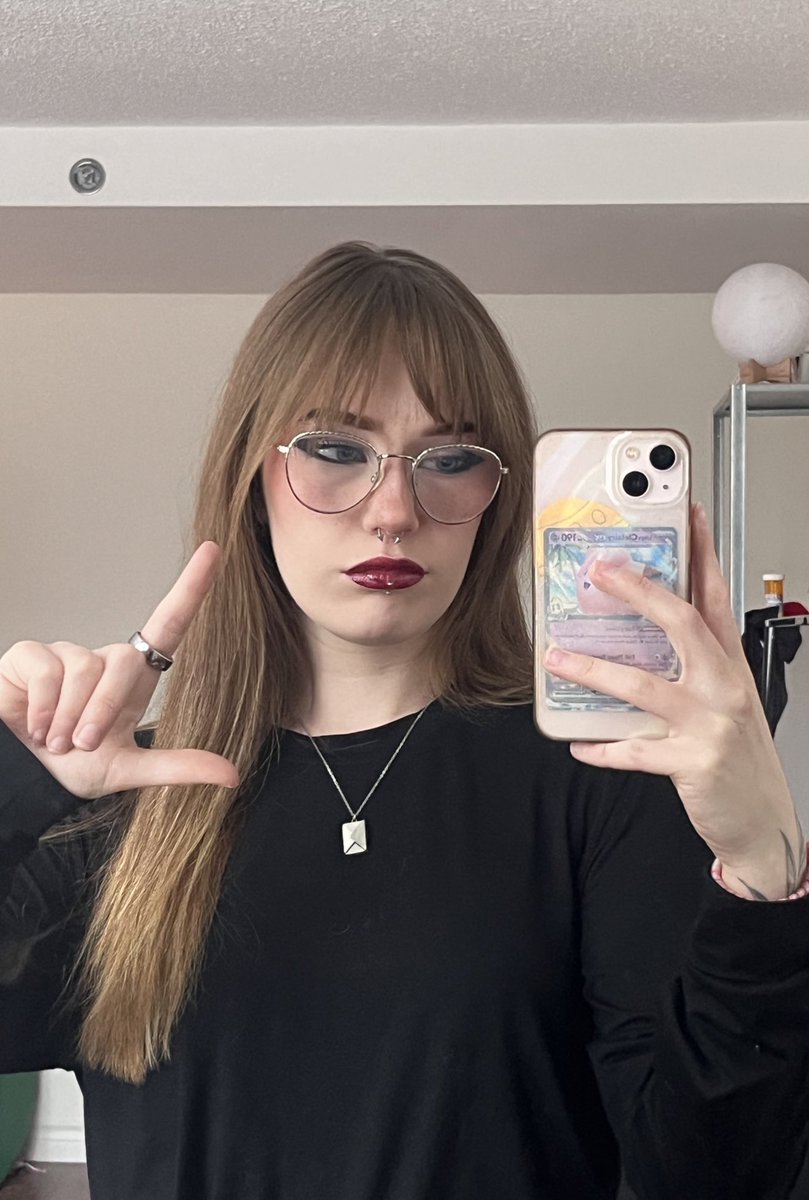 Goddess Vera tweet media