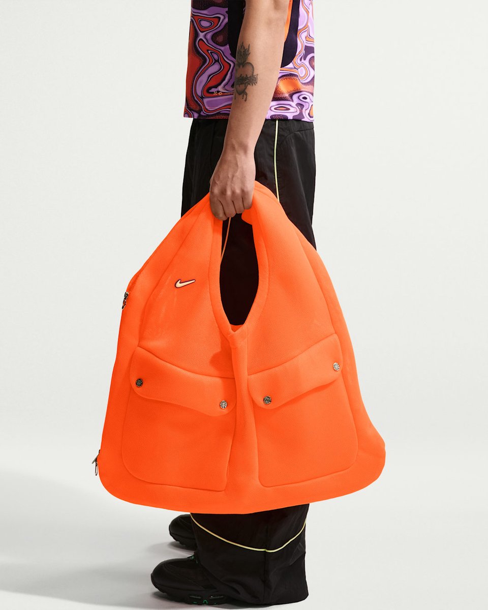 JustFreshKicks tweet media