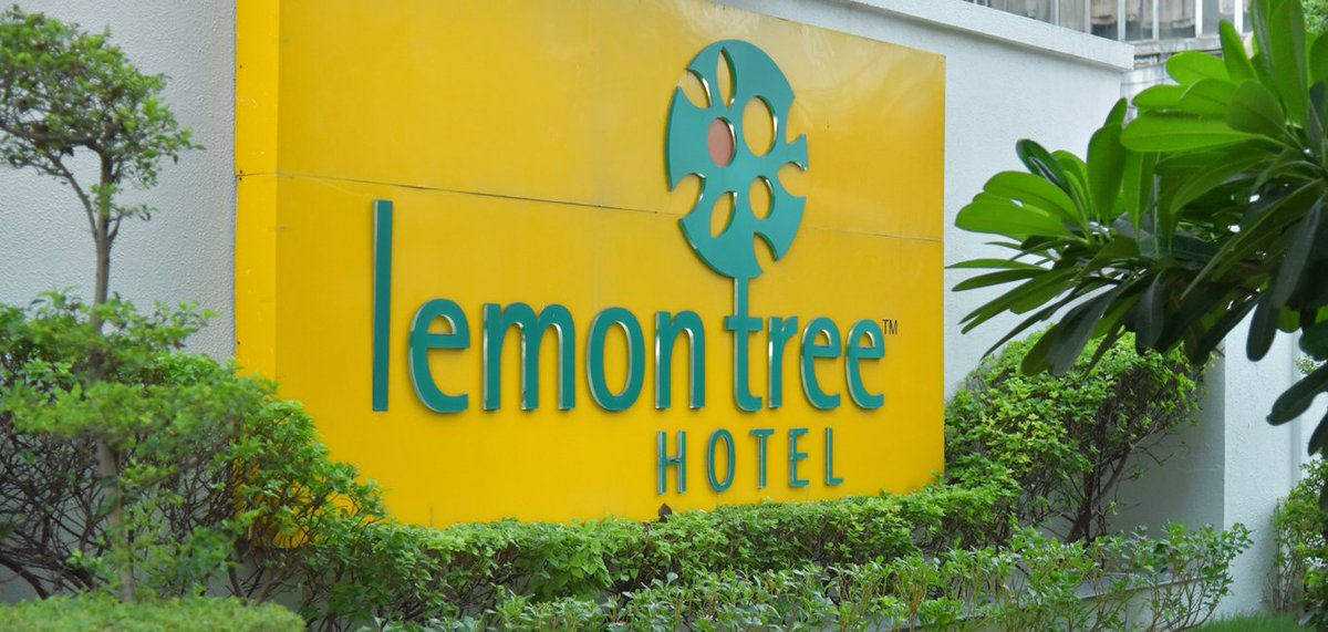 Kothaiselvan21's tweet photo. 🚨UPDATE : KUMBAKONAM PREMIER MALL🏬

Delhi based Lemon Tree Hotels🏨opening a 4/5⭐ property right inside the Mall(~55 suite rooms).

An Unique​ "REAL CAR Simulator GAMING" in TAMILNADU will be introduced in this Mall with "ORIGINAL CAR" placed in it!🏎️🏁🔥

Mall Built over 4L Sq.ft  & The Biggest in the Region!🔥
The Rise of Kumbakonam is REAL !🔥
#Kumbakonam #Commercial