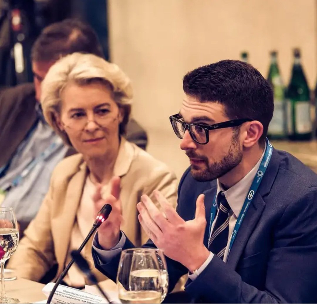 The Magic Answer tweet media