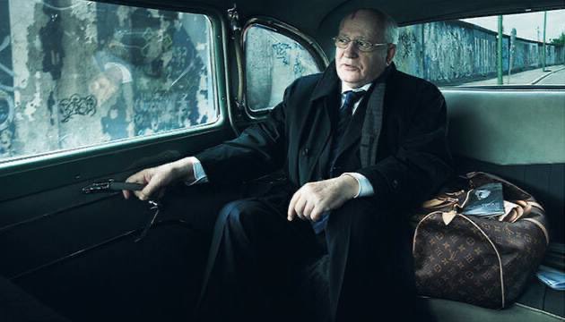 Art House Gloss 🇺🇸🇺🇦 tweet media