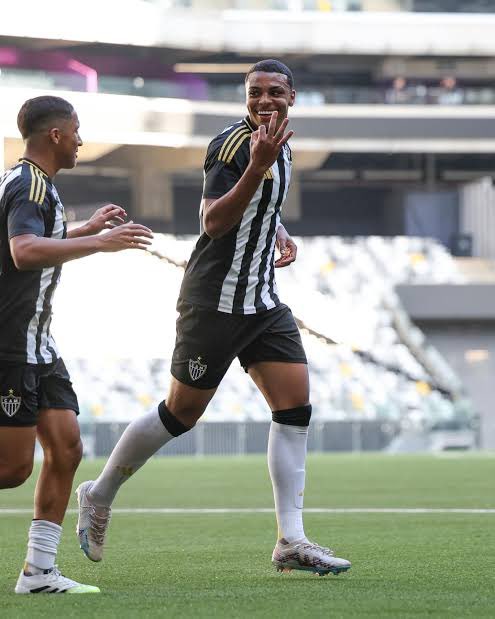 FALA, MASSA! 🐔 | Wander Lourenco tweet media