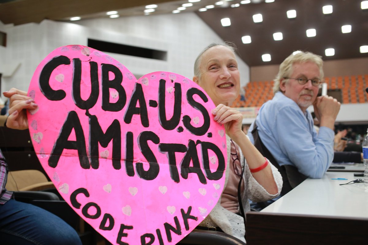 Por eso es tan importante estar aquí como ciudadanos de Estados Unidos y decir que Trump no va a tomar Cuba ni hacer con ella lo que le da la gana”

🗣️ Medea Benjamín, Cofundadora de CodePink, Encuentro de Solidaridad con Cuba

📍 Palacio de las Convenciones, La Habana.