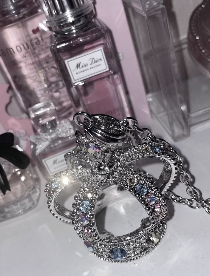 𝒳𝓮𝓸𝒽𝒶 tweet media