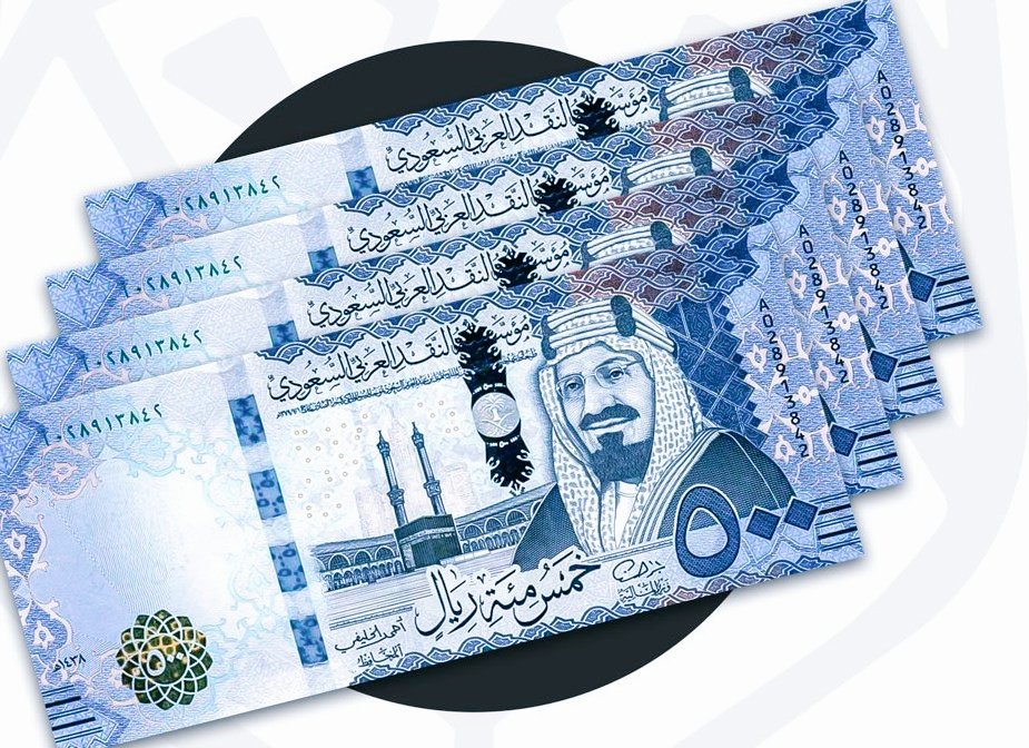 MktbMwssh18440's tweet photo. نسيت اغردها مع زحمة العيد لكن رحبوا معنا بأفضل لاعب في الموسم الثالث من #حروف_مع_عزيز 🥇👏🏻 https://t.co/csE2f6jM6h