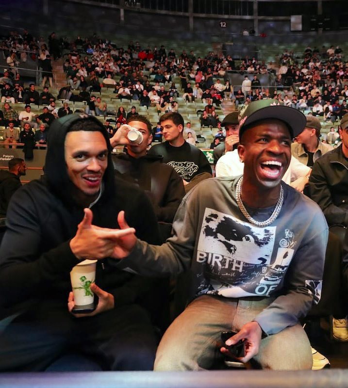 ꪜ𝕛𝕣⁷ ™🇧🇷 tweet media