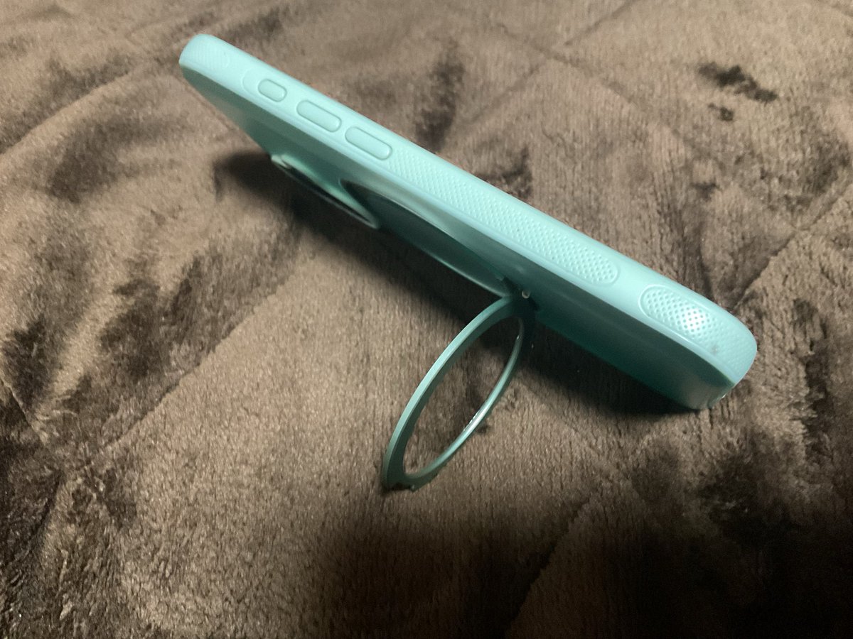 TTMasterverse's tweet photo. #TORRAS

TORRAS製のスマホカバーを使って1年経過

本体の色と親和性の高いカバーは他にないし、見た目的にもほとんど劣化が無かった。
そして何よりも耐衝撃性能の高さが素晴らしい。フィルムすら影響を受けないレベル。

今後も愛用していきたい。

https://t.co/q8J7YxZ4Vn https://t.co/5K1bE8TeBD