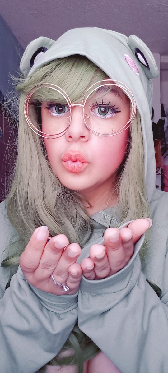 PukeiPukei 🎮 Re9 🧟‍♀️ tweet media