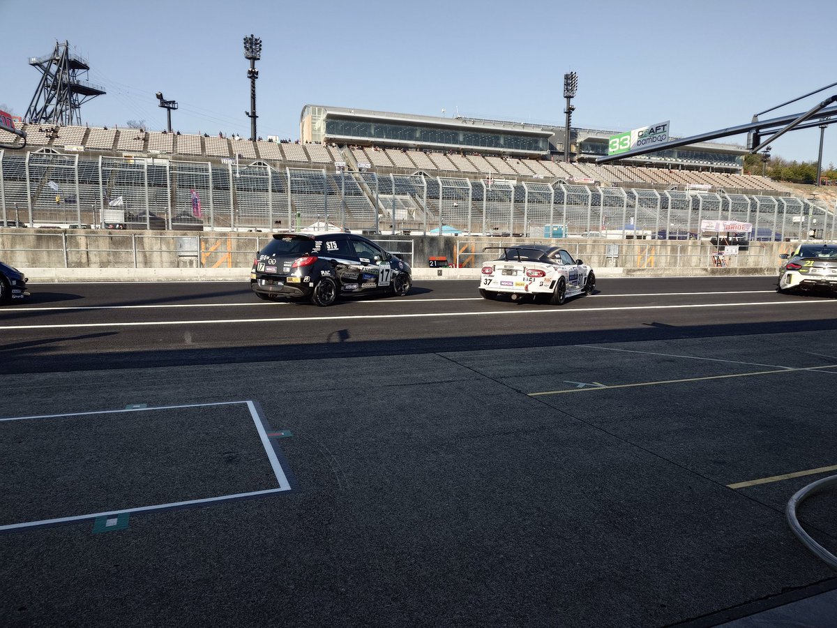 ずらやん👯‍♀️ばなび tweet media