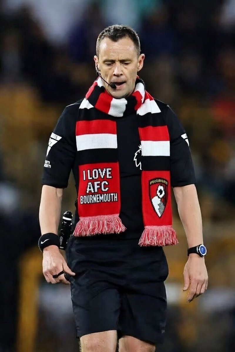 Unitedfans2023's tweet photo. #MUFC #PremierLeague #StuartAttwell https://t.co/LxI4VHTJ1i