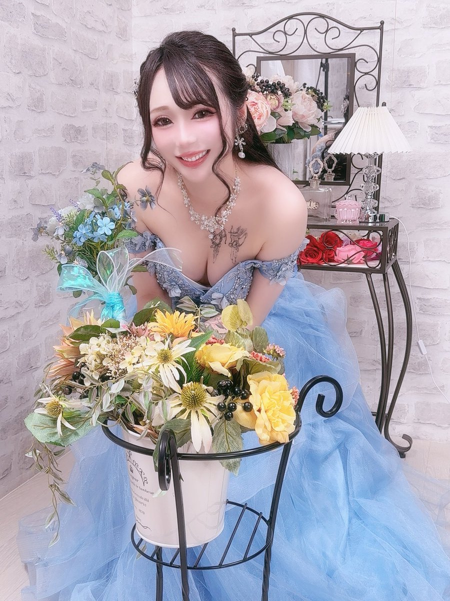 _celi_Ne_'s tweet photo. 一昨日の撮影オフショット👗🩵🩵
満面の笑み(⸝⸝⸝´ꇴ`⸝⸝⸝)‍笑 https://t.co/JjA7eoEqMx