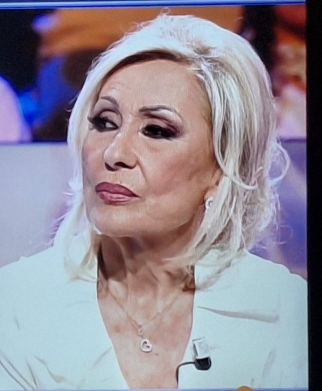 Chingily tweet media