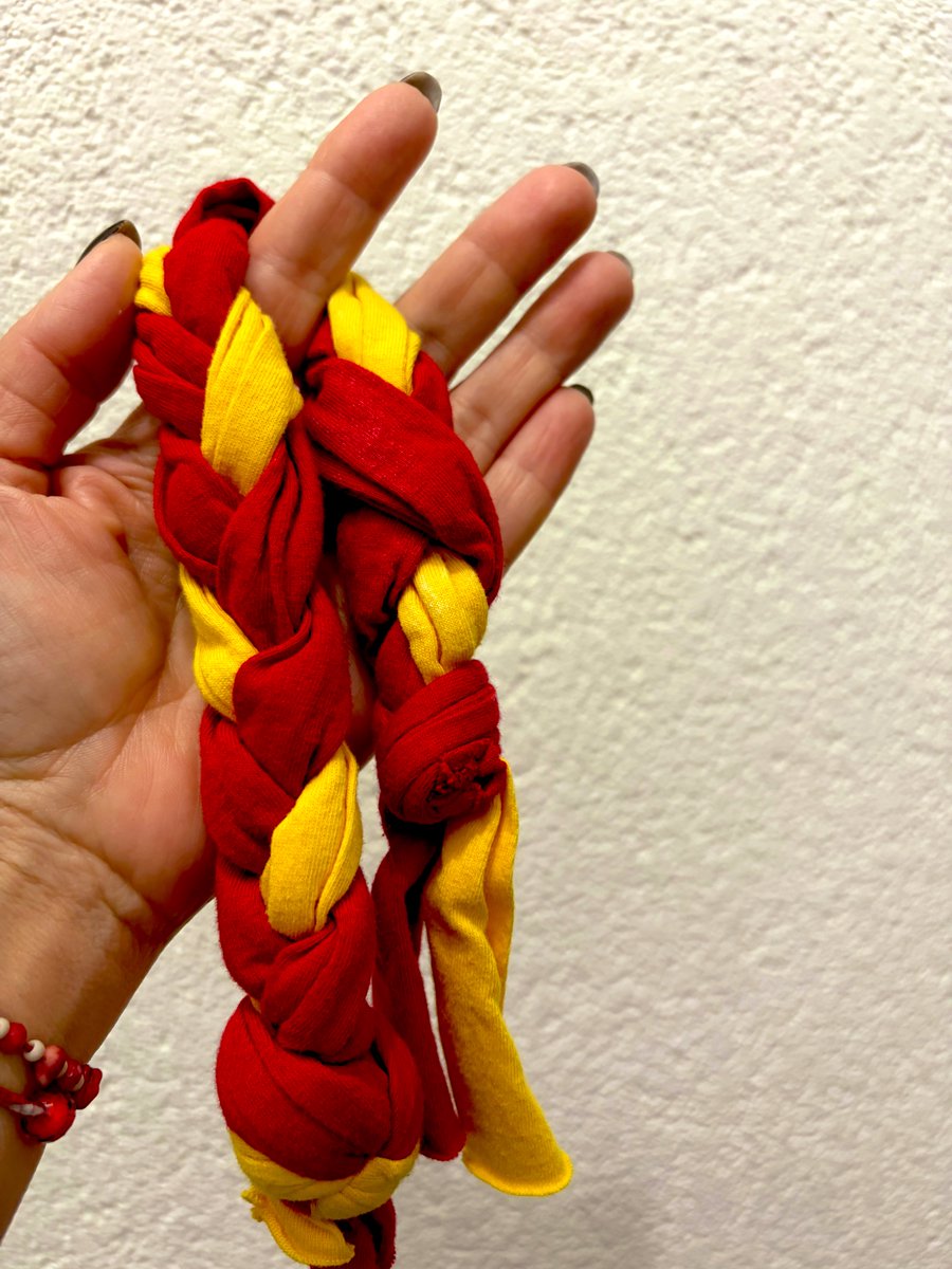 “Султана tweet media