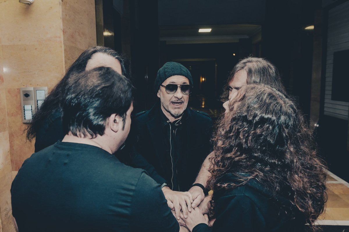 Las Novias tweet media