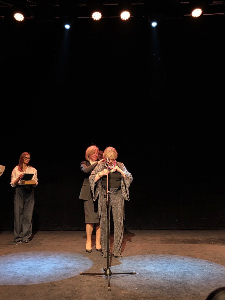 Bożena Żelazowska tweet media