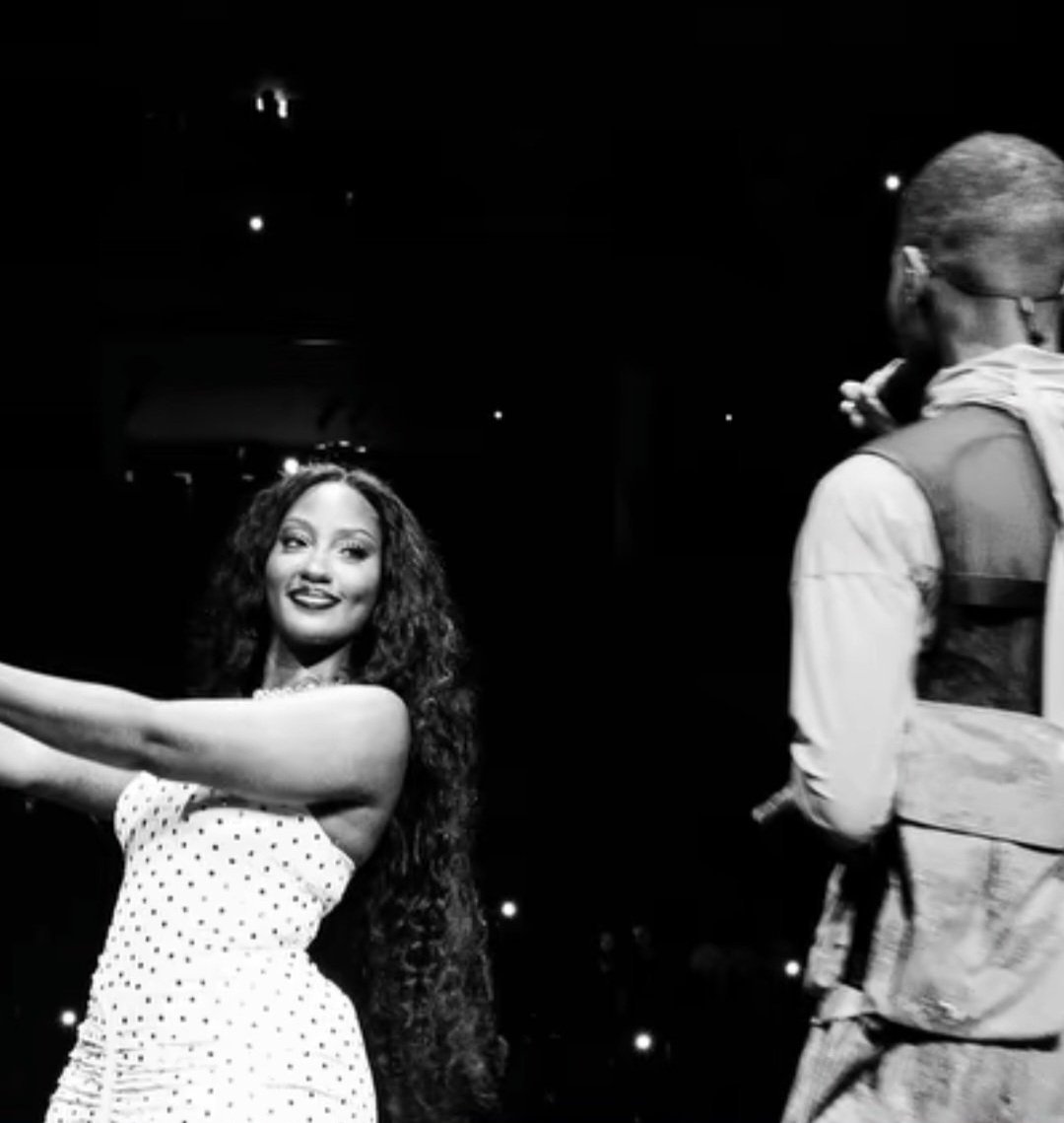 Tems Charts tweet media