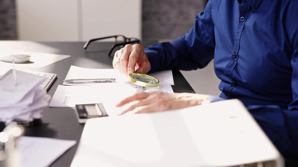 HR magazine tweet media