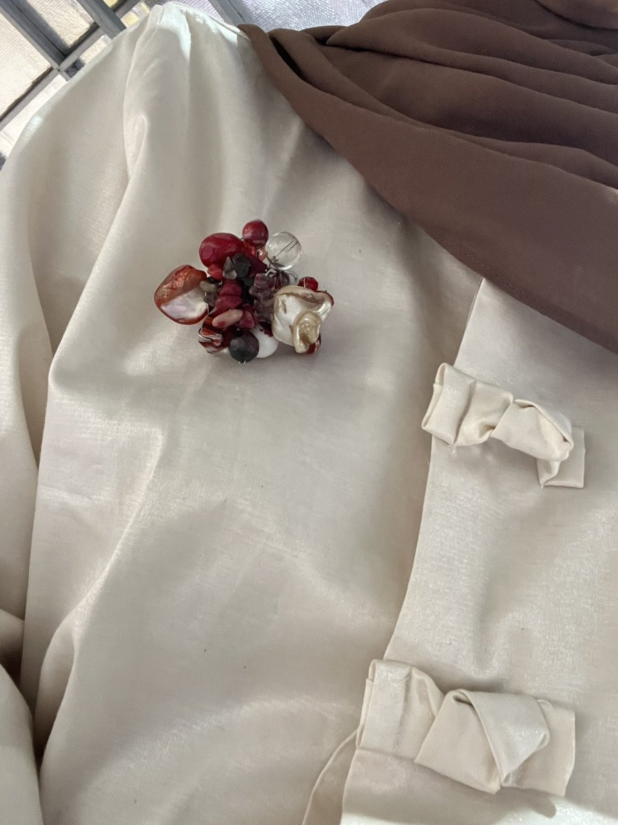 Dingiin 🥶 mending pake jaket aja gak sih