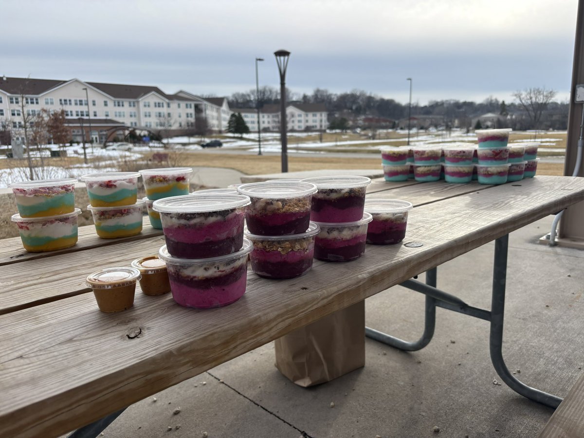 Brandon Hoth tweet media