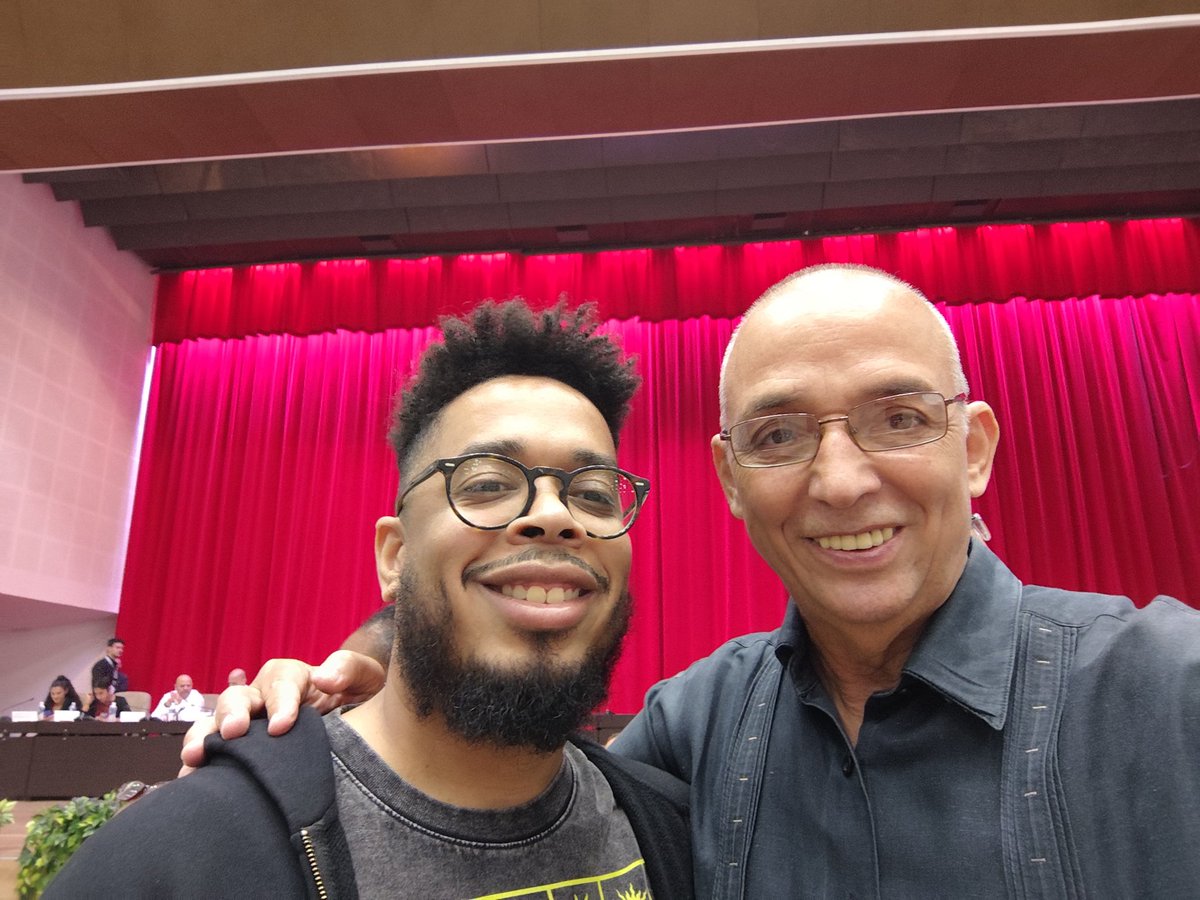 Cómo dijo José Martí: "Solo con grandes amigos se pueden hacer grandes cosas"
#CubaNoEstáSola 
#CubaVencerá