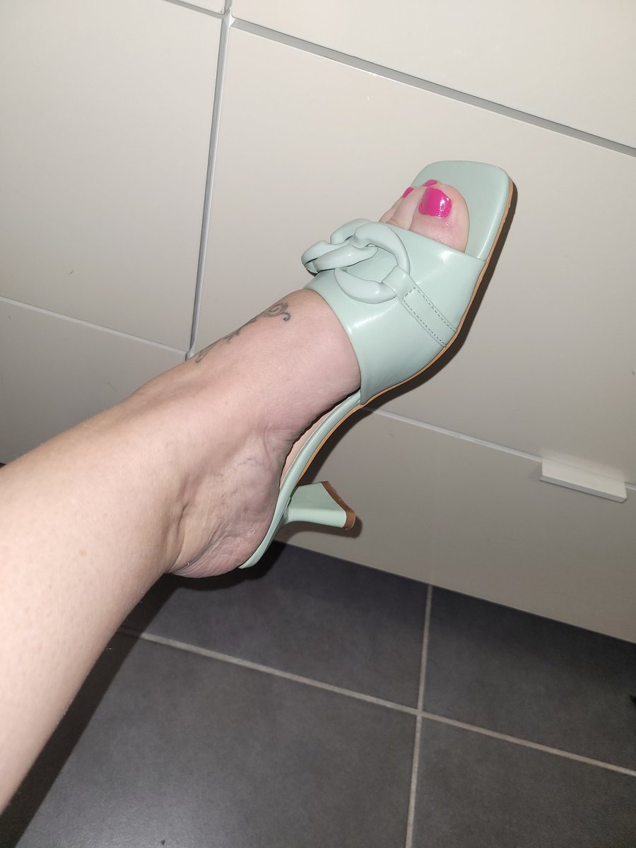 Papillonmystic_'s tweet photo. #Feet #FootFetish #FootPics #FeetLovers #FootModel #FootPhotography #sexyfeet
#pieds
#toes #PapillonNocturne #DelicateFeet #tatouages https://t.co/JIItMXrBax