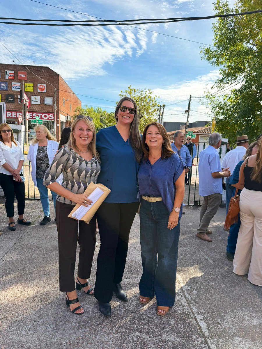 ElenaLancaster 🇺🇾 tweet media