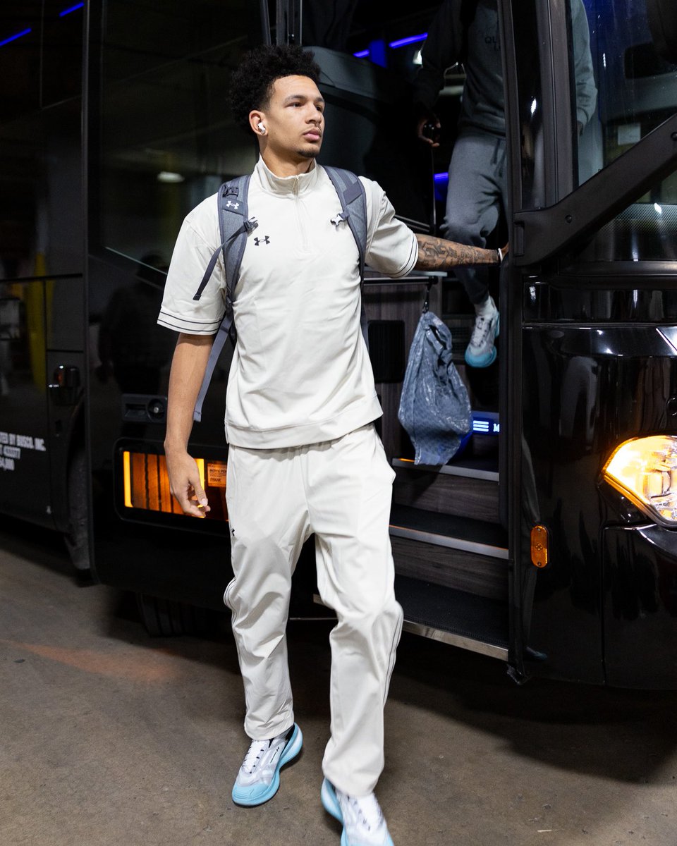 Queens (N.C.) Men’s Basketball tweet media
