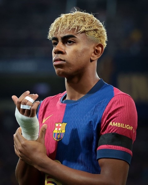 (fan) Danik tweet media