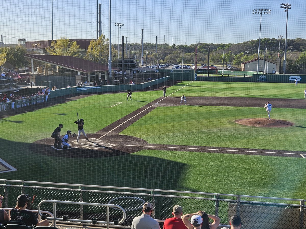 Ragin Cajuns Diamond Club tweet media