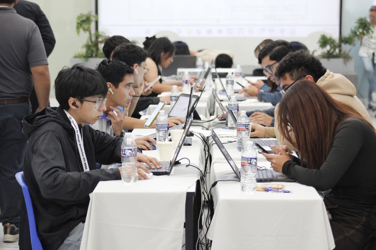 Universidad Tecnológica de León 🦁 tweet media