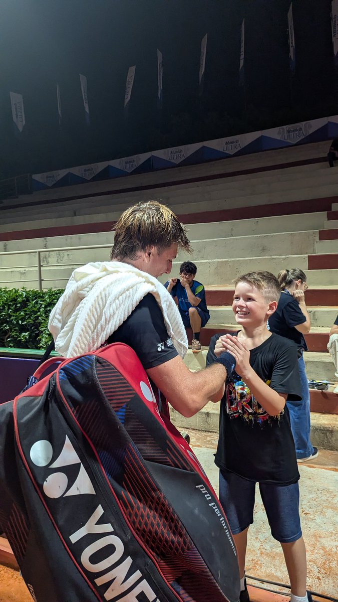 omar erre tweet media