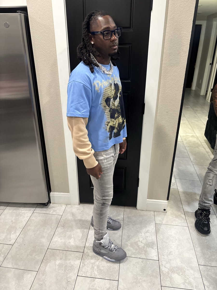 _weeniebread's tweet photo. So locked in they might start saying free me 🔒 https://t.co/uD7gb6XflF