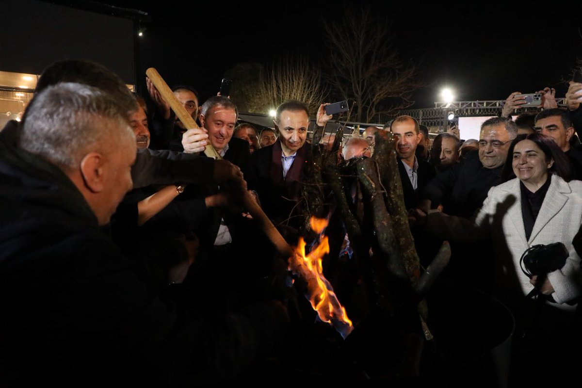 DEM Parti tweet media