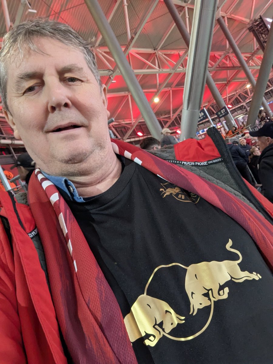 DerSichDenWolfTanzt :-)📯💚 tweet media