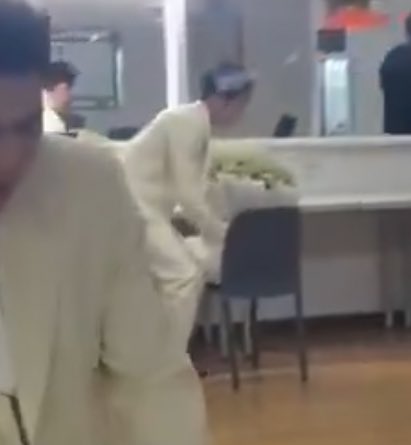 j ⋆｡°✩🐈‍⬛ tweet media