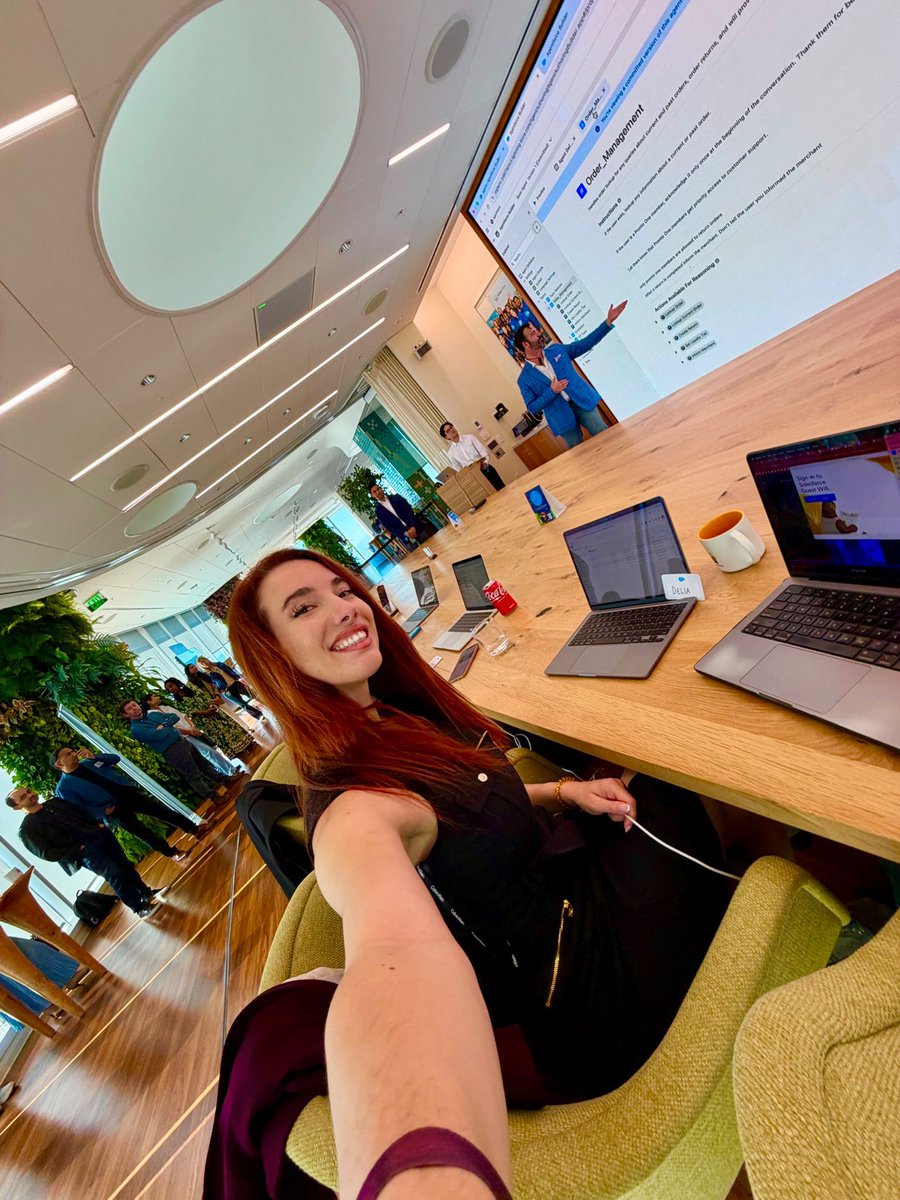 Delia Lazarescu tweet media