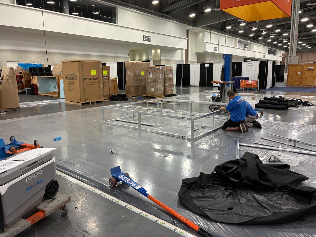 XtremeExhibits's tweet image. Most trade show problems start before the show begins. Late planning and rushed decisions always show up on the floor.
#TradeShowDisplays
#ExhibitionStands
#BoothDesign
#CustomExhibits
#PortableDisplays
#ModularBooths
#GraphicSignage
#TradeShowMarketing
#VisualMerchandising