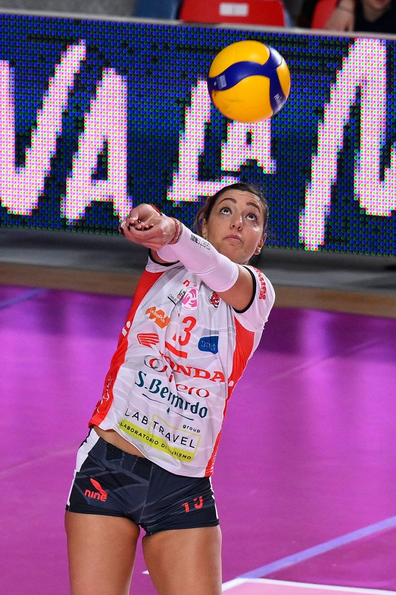 pipevoleibol's tweet photo. 🇮🇹 | Rumores

Após anos defendendo as cores do Cuneo, a levantadora Noemi Signorile é apontada como a nova levantadora do Bergamo. https://t.co/7OkBjfnwhG