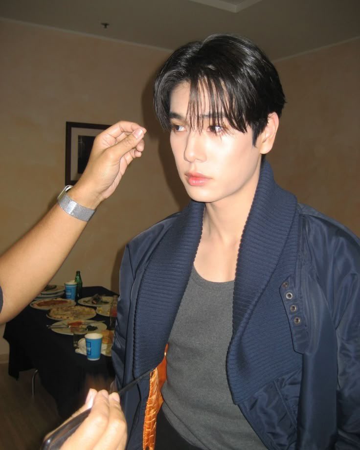 livi 🌙 tweet media