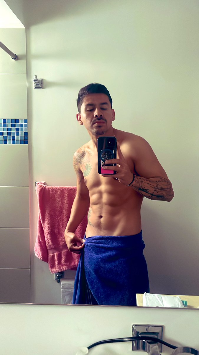cobit0512's tweet photo. Por un año más sin barriga 😜🤪😝 https://t.co/RAu4G1pSA4