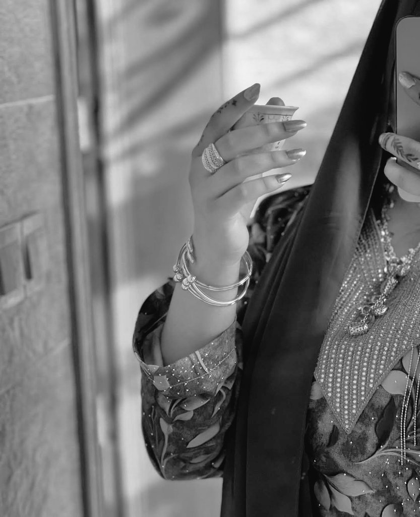 دكتورة ورود tweet media