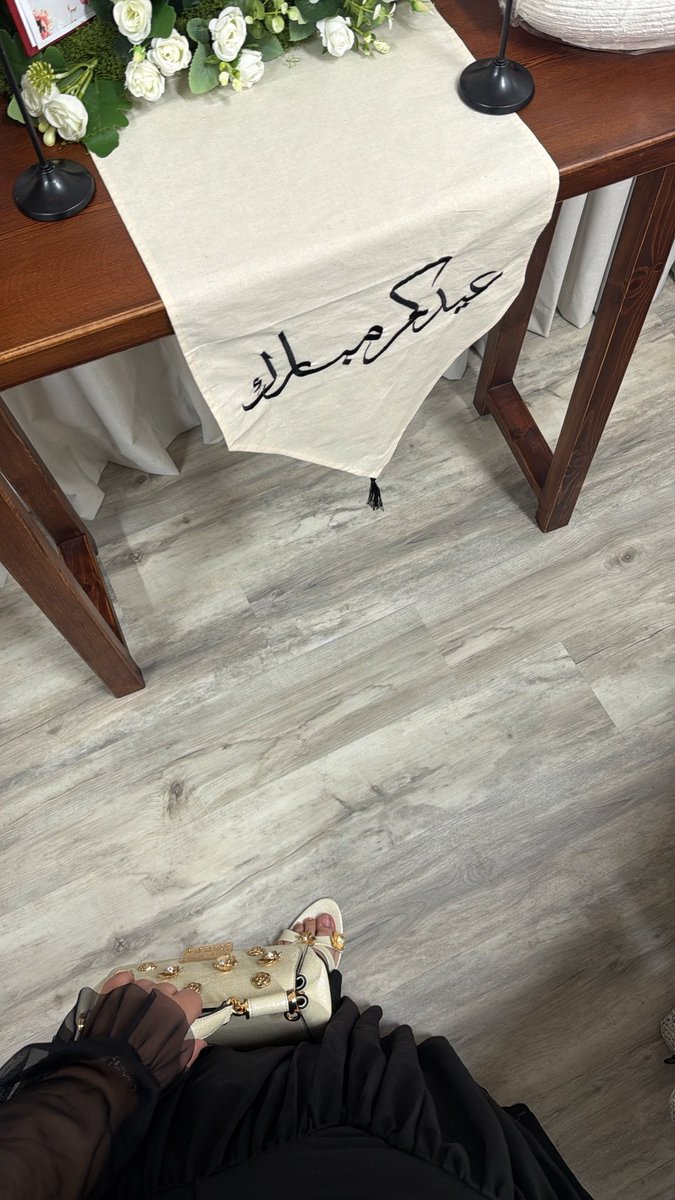 ala2uod's tweet photo. أدام الله بَهجة أعّيادكم بقُرب مَن تحبّون
 كُل عَام وأرواحُكم في فَرح❣️🪄 https://t.co/mu09iNx4jG