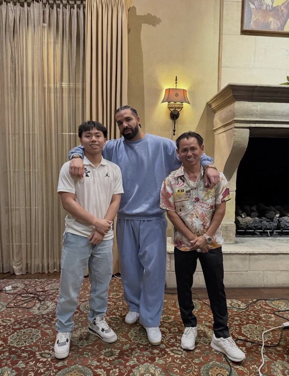 Drake Direct tweet media