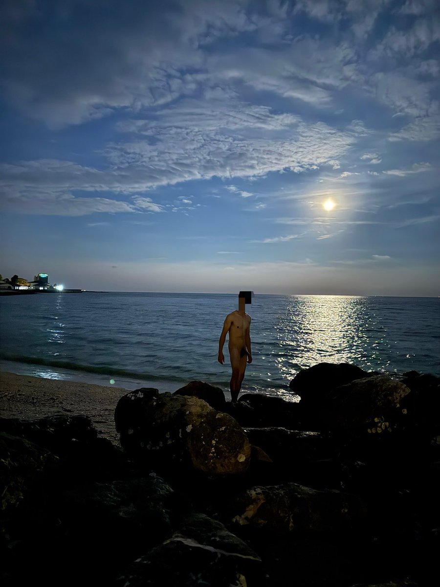 b.theera tweet media